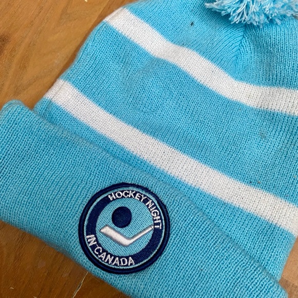 Budweiser NHL Toque - Picture 4 of 4